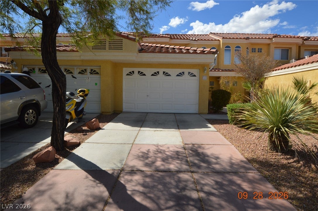 3553 E Casa Real Way