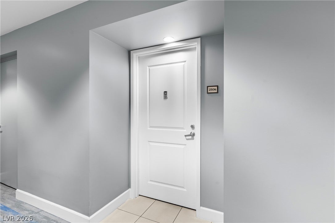 200 W Sahara Avenue 2506