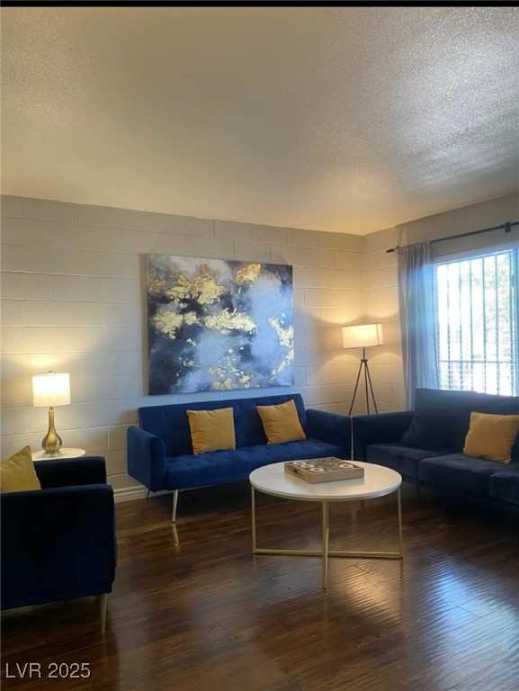 615 S Royal Crest Circle 8