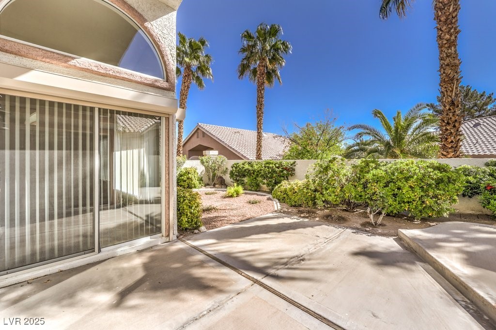 2128 Eaglepath Circle, Henderson, Nevada image 30