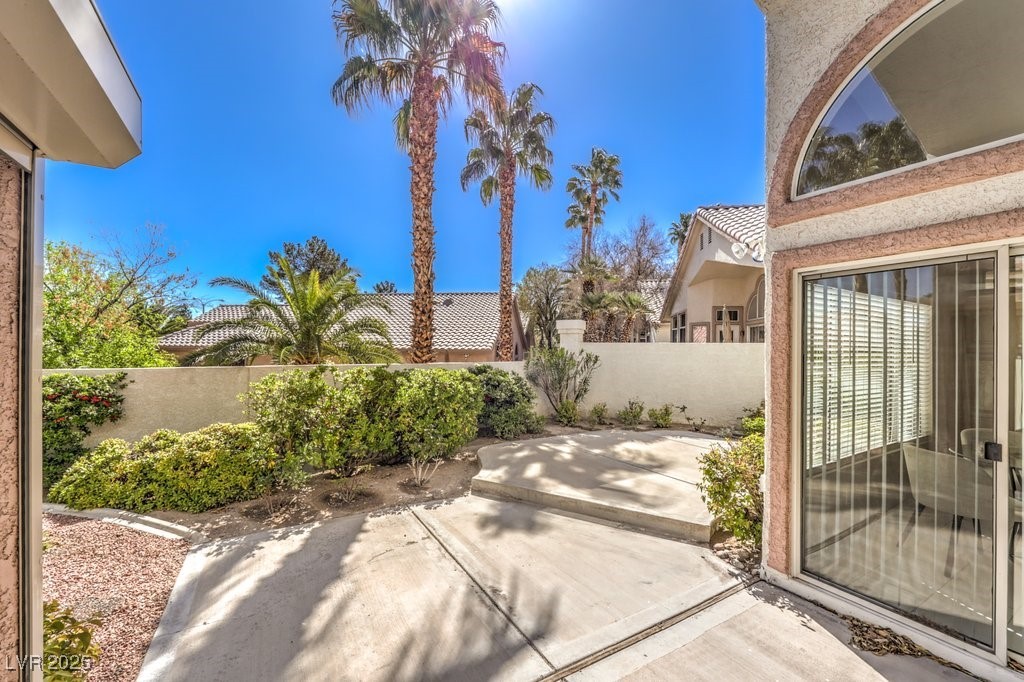 2128 Eaglepath Circle, Henderson, Nevada image 31