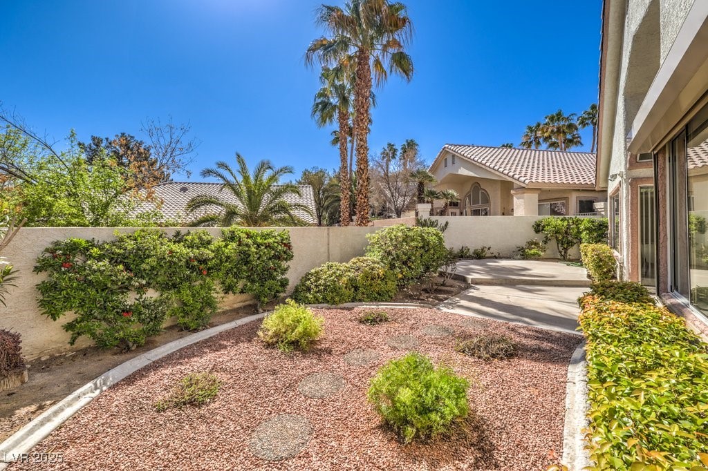 2128 Eaglepath Circle, Henderson, Nevada image 34