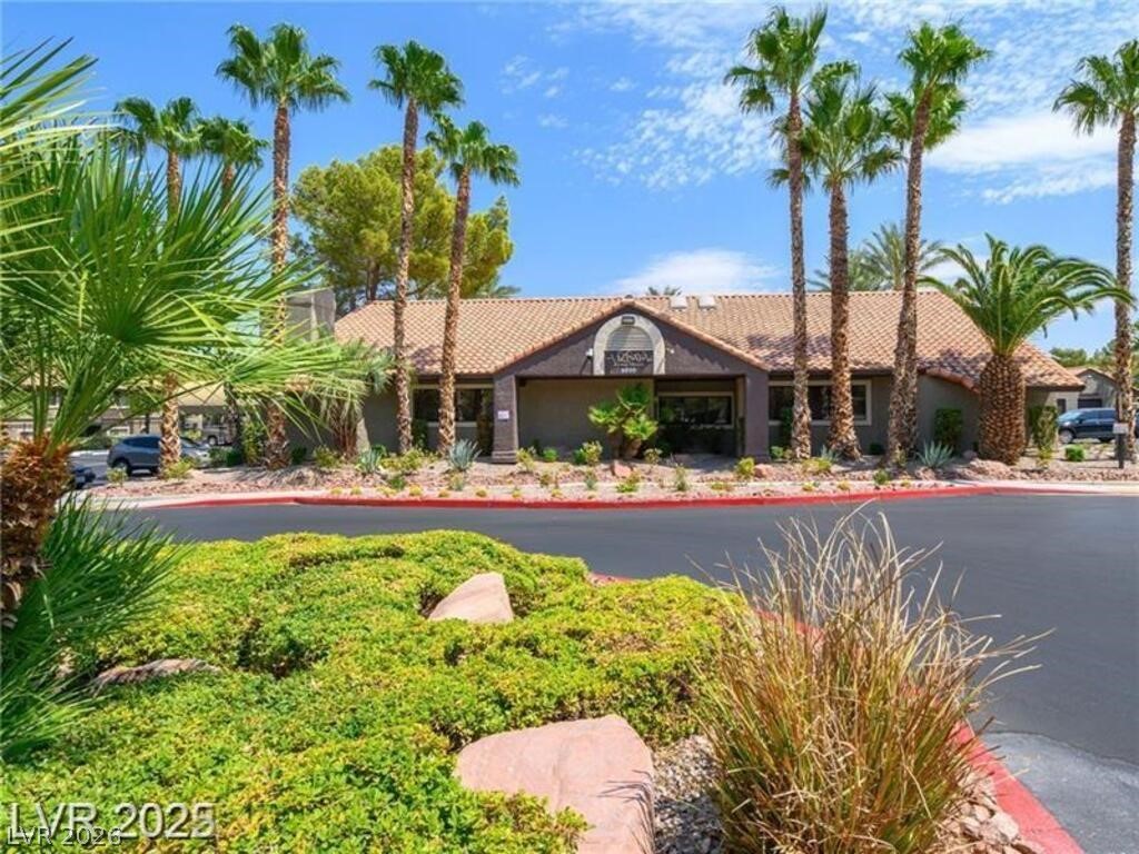 5048 S Rainbow Boulevard 105