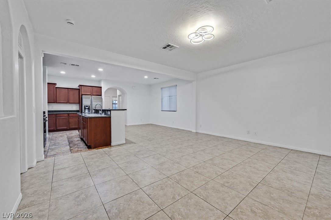 326 Hillhead Court