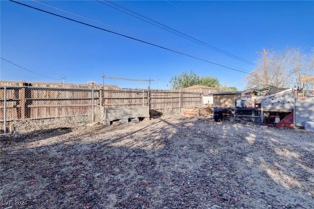 Las Vegas, Nevada 89107, United States, 3 Bedrooms Bedrooms, ,2 BathroomsBathrooms,Residential,Active,35313