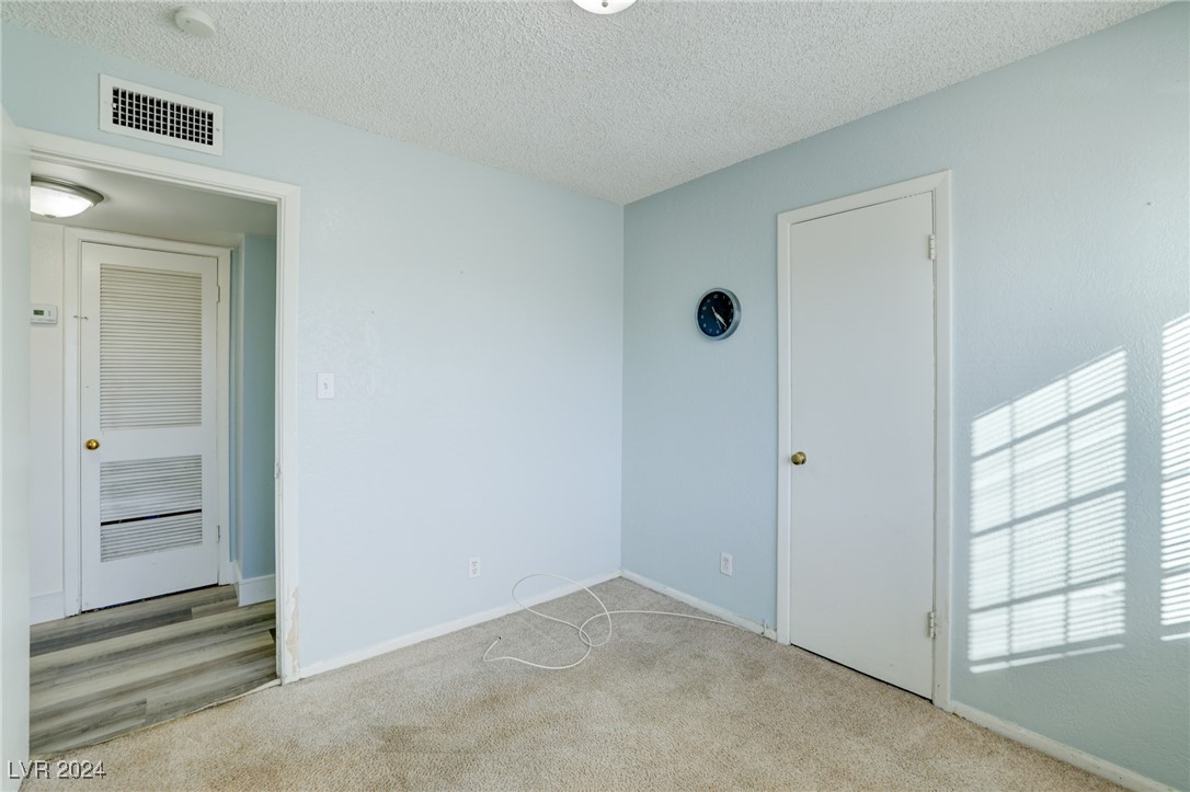 Las Vegas, Nevada 89107, United States, 3 Bedrooms Bedrooms, ,2 BathroomsBathrooms,Residential,Active,35313