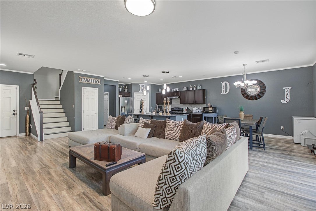 2737 Council Crest Court