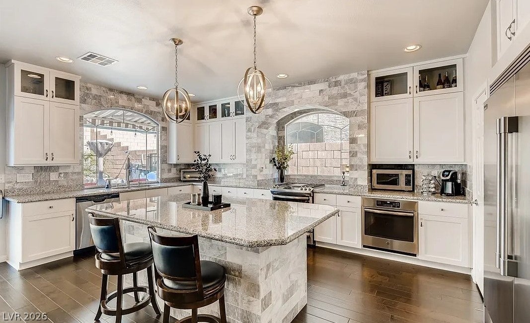 9877 Parador Cellars Court