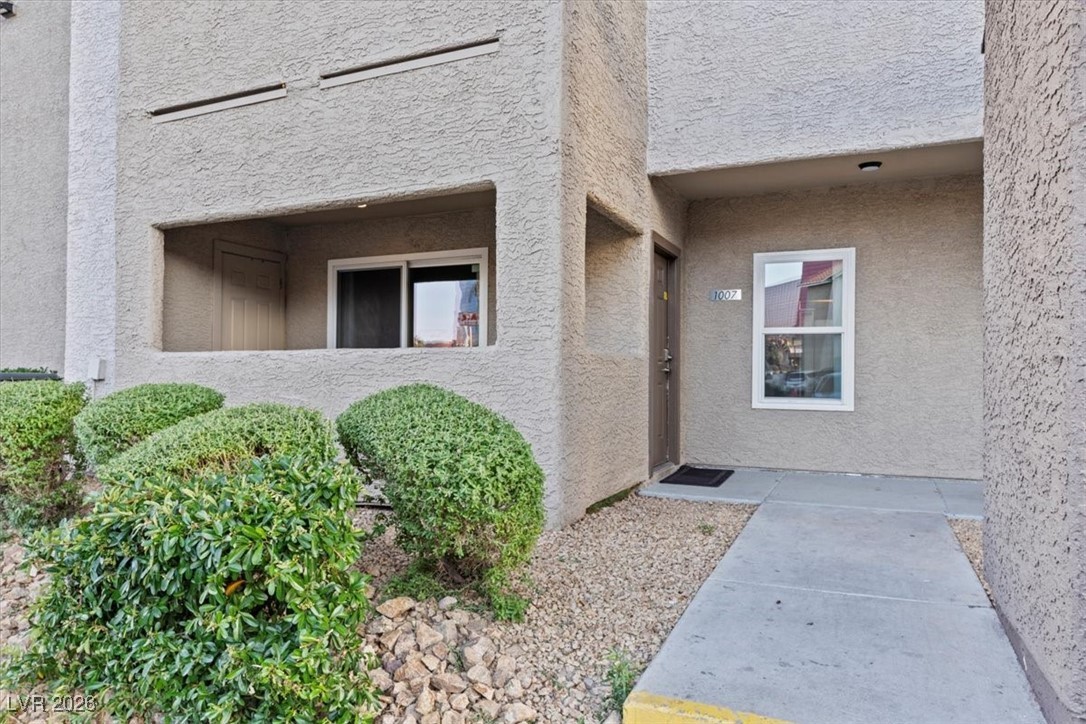 4200 S Valley View Boulevard 1007