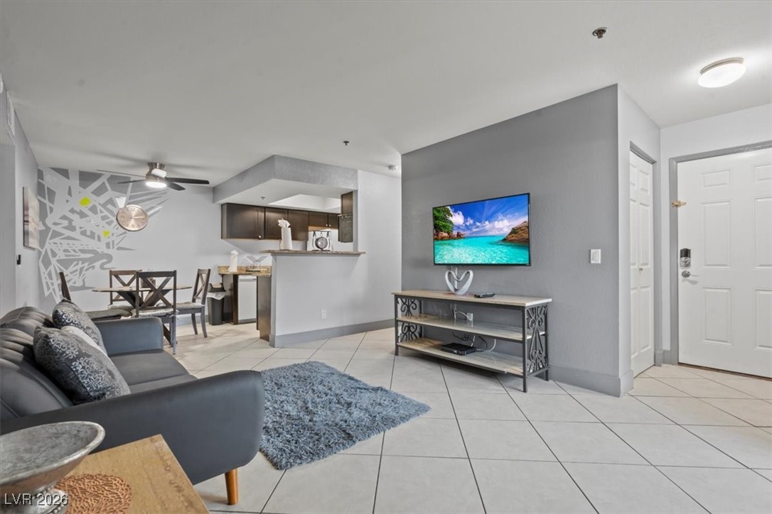 4200 S Valley View Boulevard 1007