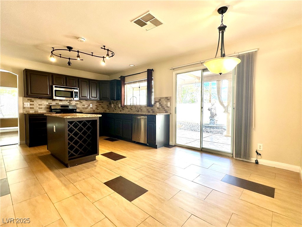 Las Vegas, Nevada 89134, United States, 3 Bedrooms Bedrooms, ,3 BathroomsBathrooms,Residential,Active,225475