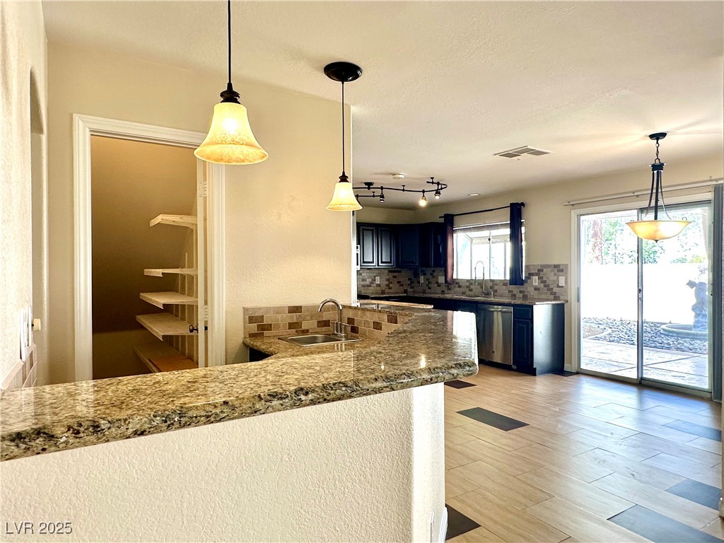 Las Vegas, Nevada 89134, United States, 3 Bedrooms Bedrooms, ,3 BathroomsBathrooms,Residential,Active,225475