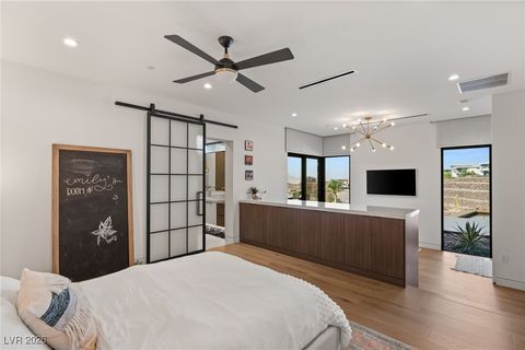 Tiny photo for 6 Vista Crescent Court, Henderson, NV 89012 (MLS # 2752951)