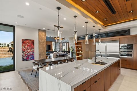 Tiny photo for 6 Vista Crescent Court, Henderson, NV 89012 (MLS # 2752951)