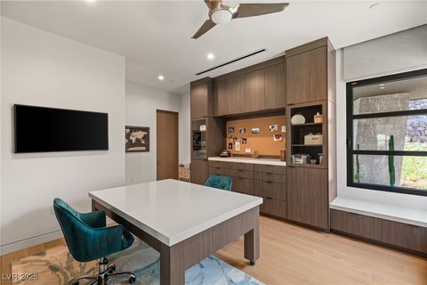 Tiny photo for 6 Vista Crescent Court, Henderson, NV 89012 (MLS # 2752951)