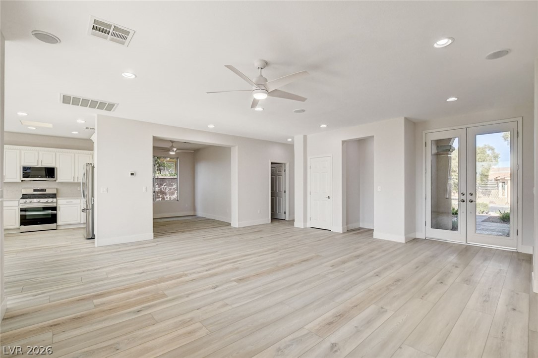 10623 Riva De Fiore Avenue