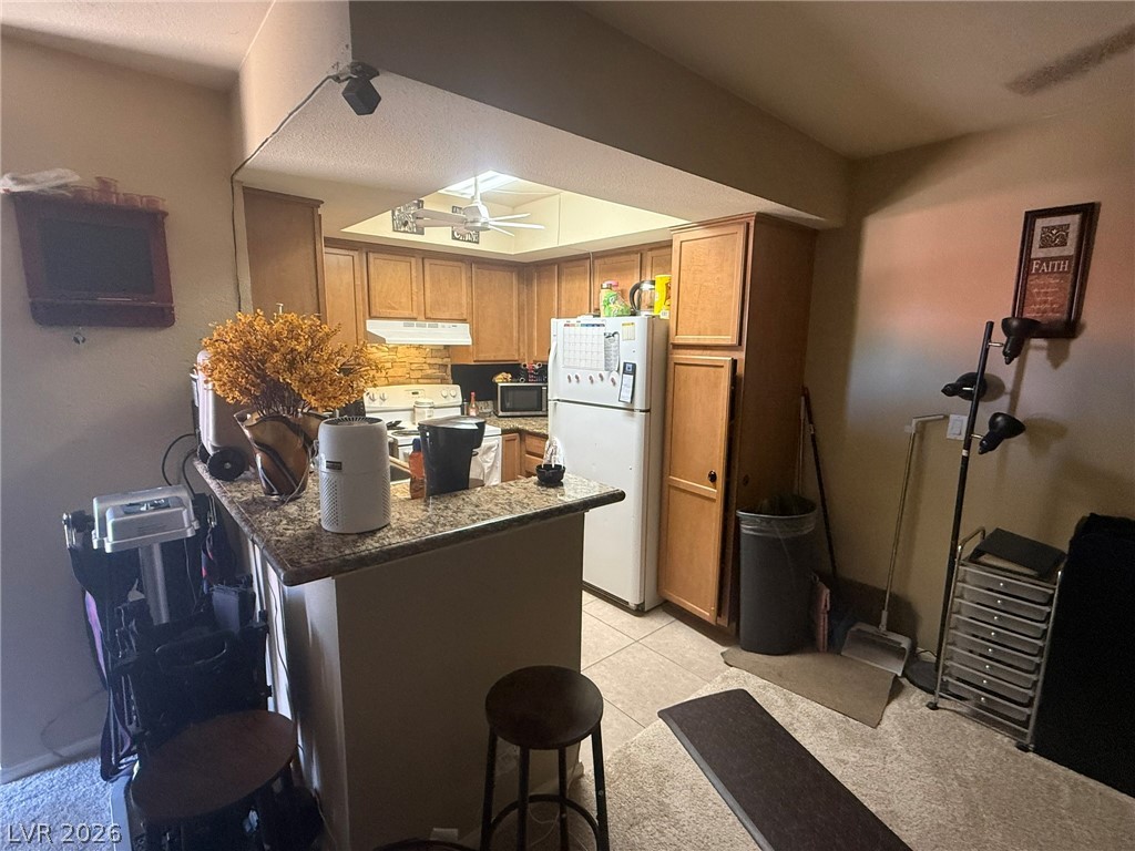 1455 E Katie Avenue L23