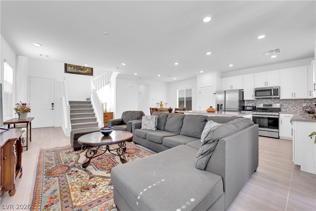 6730 Palmer Crest Street