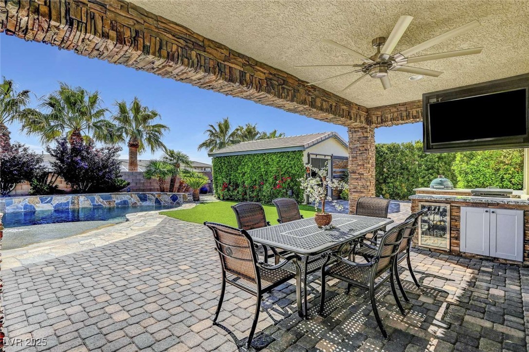 7360 Southern Magnolia Street, Las Vegas, Nevada image 3