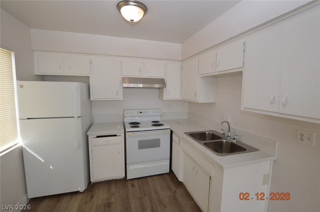 1458 Sombrero Drive 4