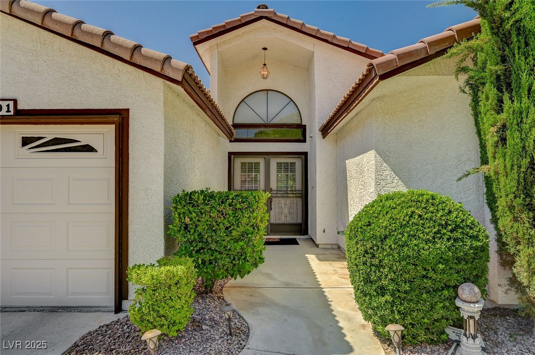 Properties 3 5401 Broadwater Lane