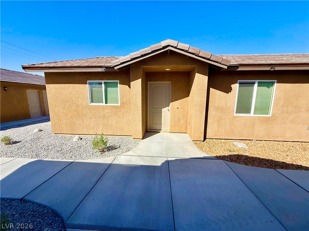 1081 S Quartzite Avenue 2