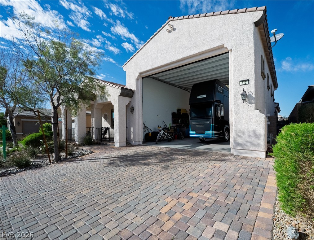 512 Heritage Bridge Avenue