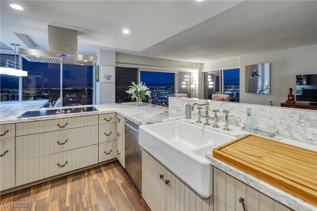 3111 Bel Air Drive 20H
