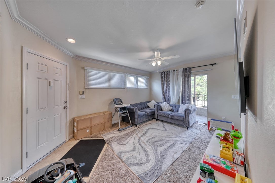 4400 S Jones Boulevard 2061