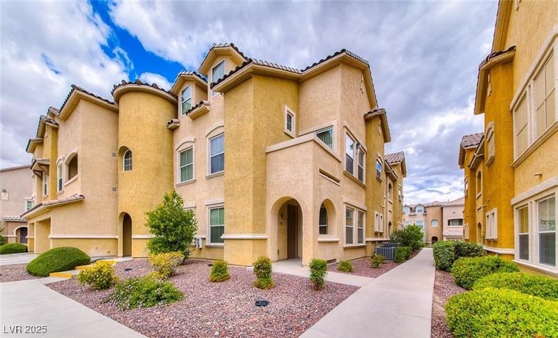 Las Vegas, Nevada 89148, United States, 2 Bedrooms Bedrooms, ,2 BathroomsBathrooms,Residential,Active,255106