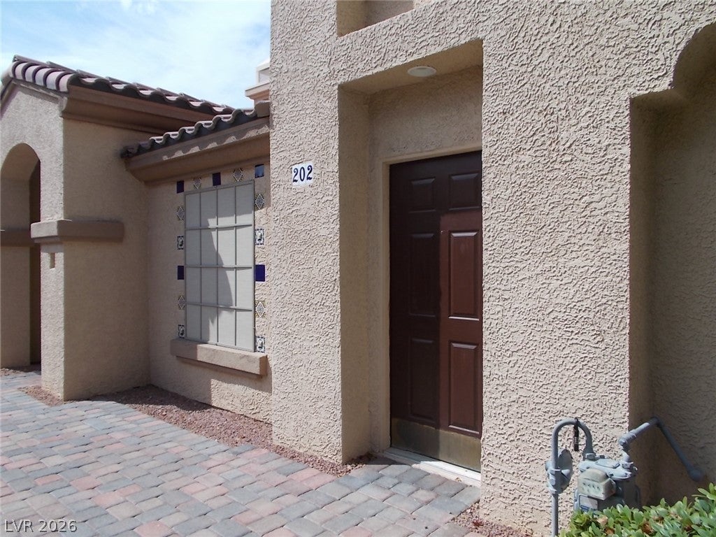 7295 Diamond Canyon Lane 202