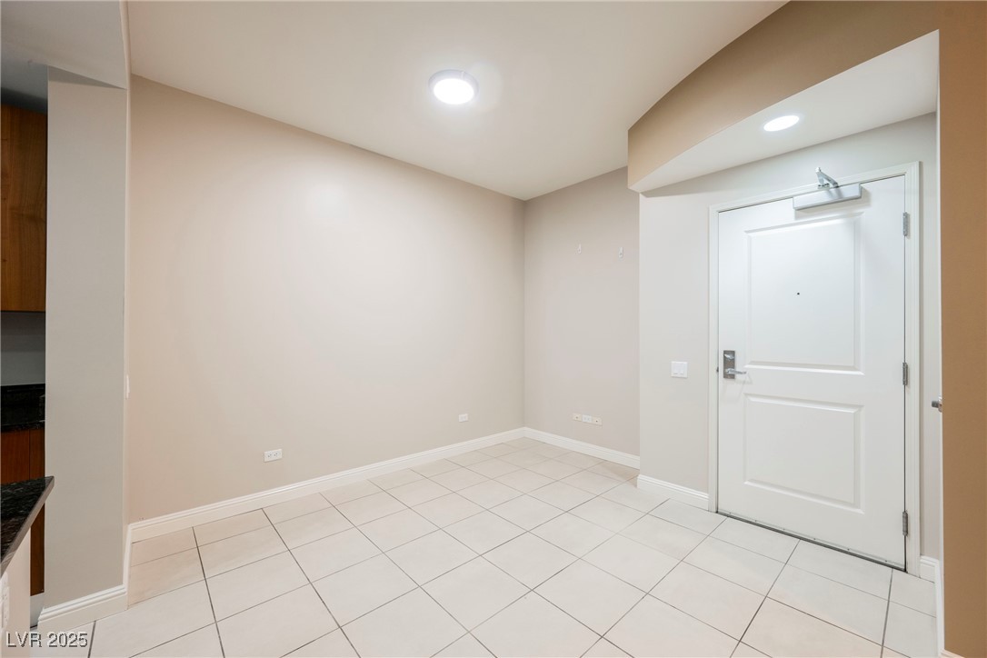 200 W Sahara Avenue 1810