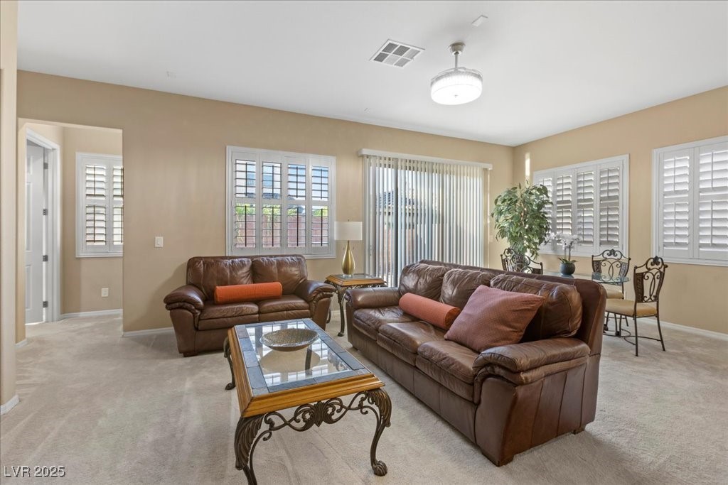 Henderson, Nevada 89011, United States, 3 Bedrooms Bedrooms, ,3 BathroomsBathrooms,Residential,Active,215117