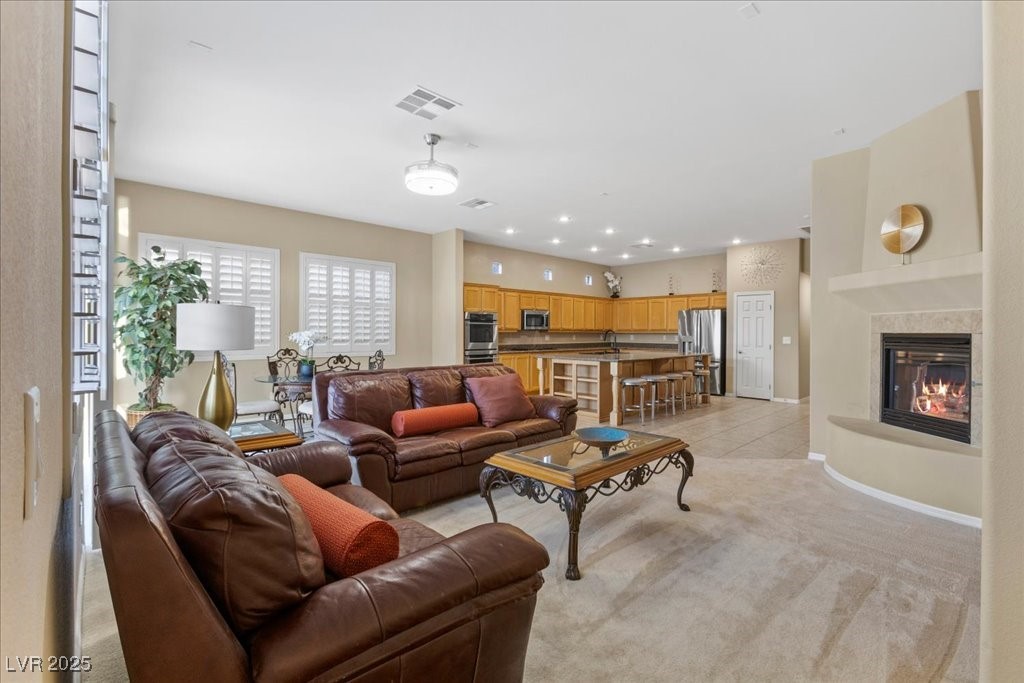 Henderson, Nevada 89011, United States, 3 Bedrooms Bedrooms, ,3 BathroomsBathrooms,Residential,Active,215117