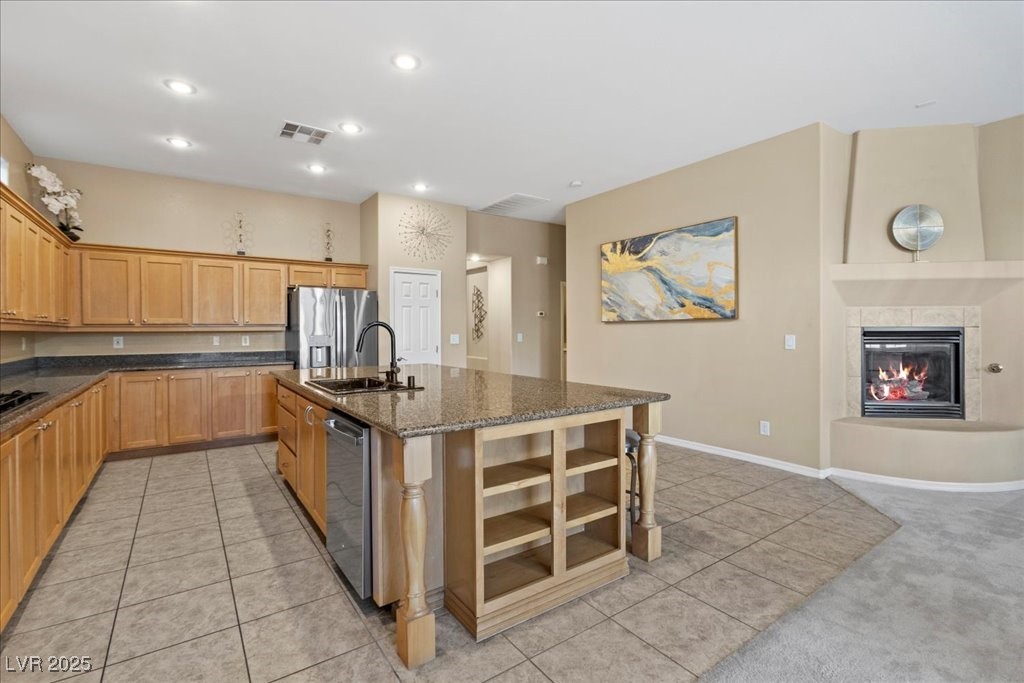 Henderson, Nevada 89011, United States, 3 Bedrooms Bedrooms, ,3 BathroomsBathrooms,Residential,Active,215117