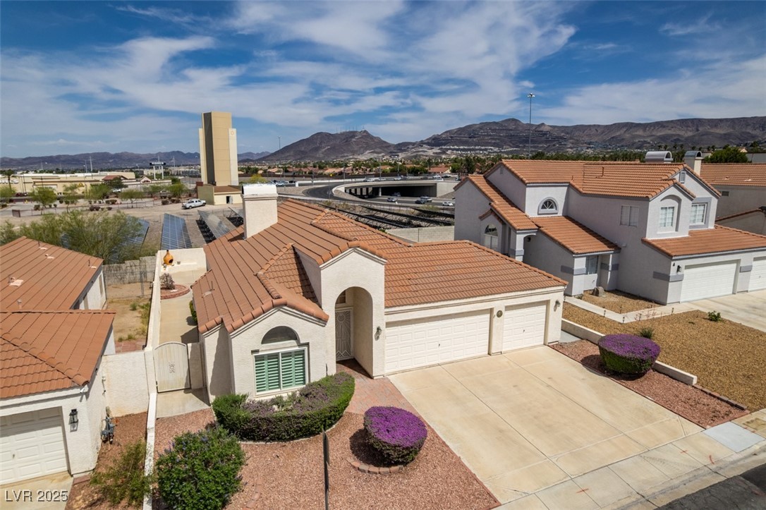 Henderson, Nevada 89074, United States, 3 Bedrooms Bedrooms, ,2 BathroomsBathrooms,Residential,Pending,140300