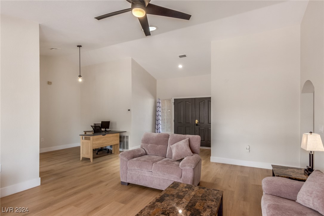 8705 Villa Ridge Drive, Las Vegas, Nevada image 6