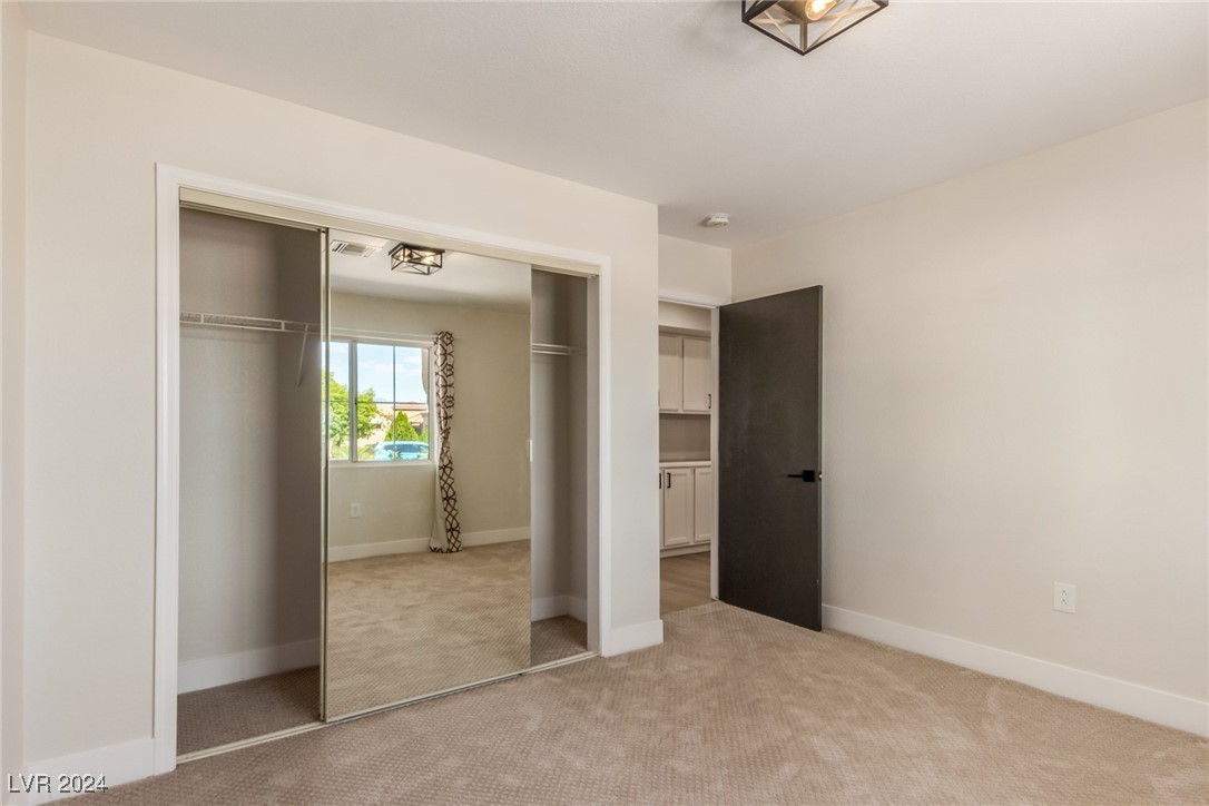 8705 Villa Ridge Drive, Las Vegas, Nevada image 28