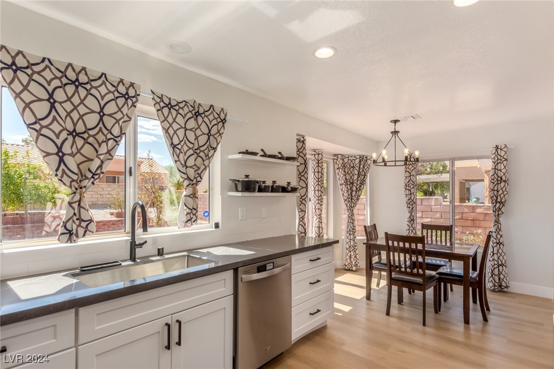 8705 Villa Ridge Drive, Las Vegas, Nevada image 18