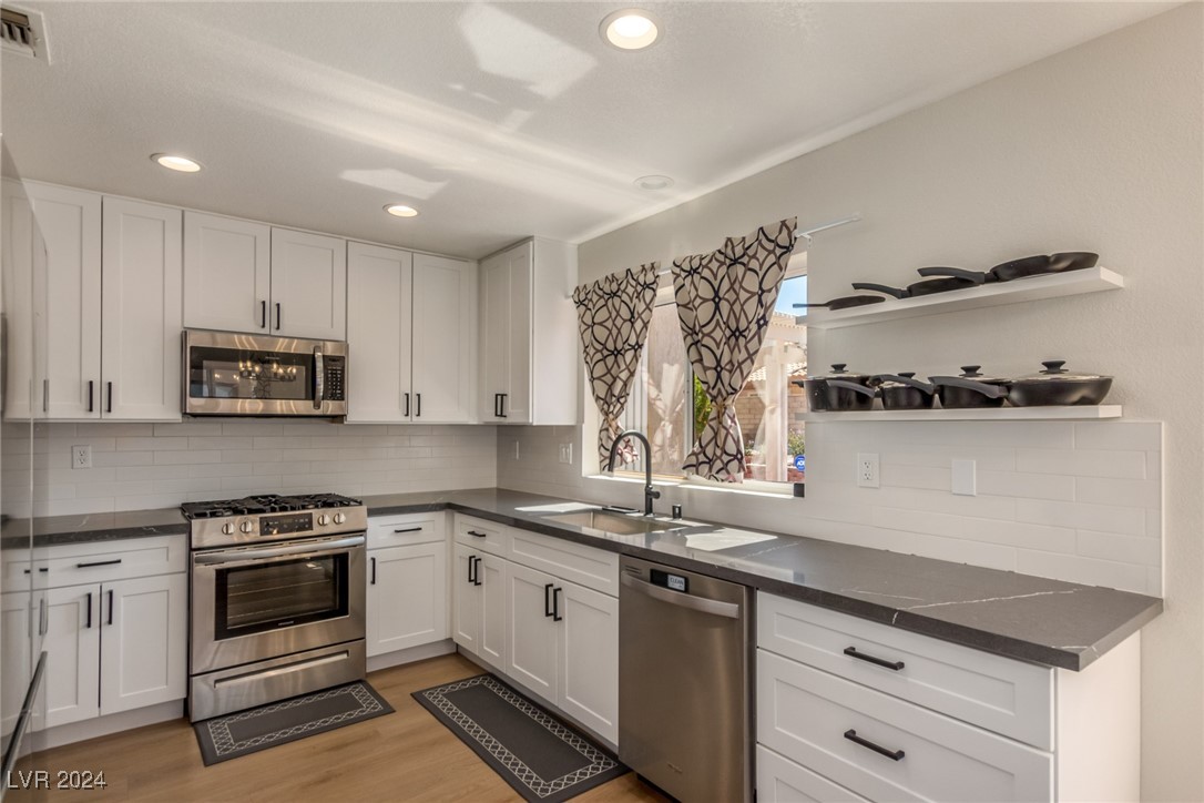 8705 Villa Ridge Drive, Las Vegas, Nevada image 13