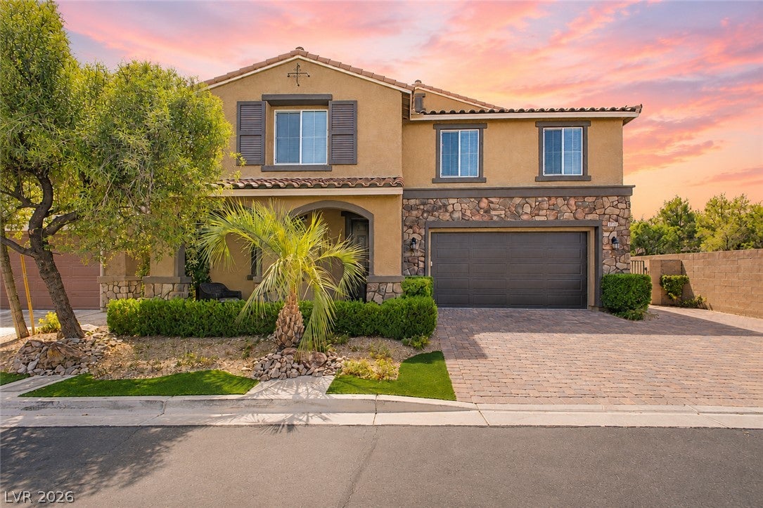 3939 Catlyn Woods Avenue