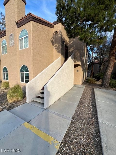 Multifamily For Rent - 9325 W Desert Inn Road #206<br/> Las Vegas, NV 89117