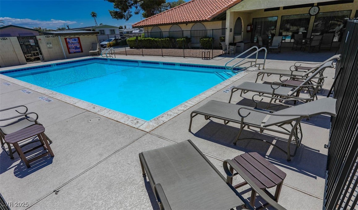 5572 Tres Piedras Road, Las Vegas, Nevada image 36
