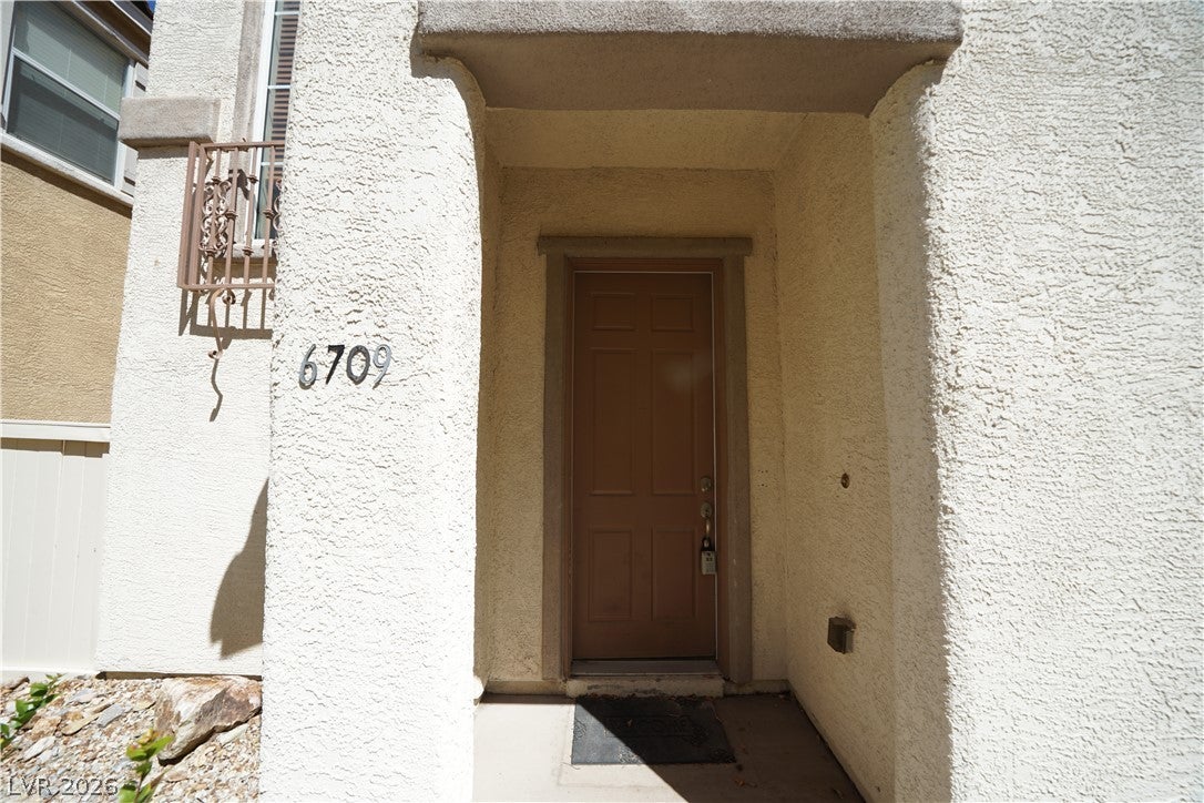 6709 BLUEBELL GARDEN Street