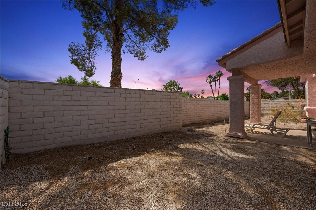 Henderson, Nevada 89014, United States, 3 Bedrooms Bedrooms, ,2 BathroomsBathrooms,Residential,Active,151439