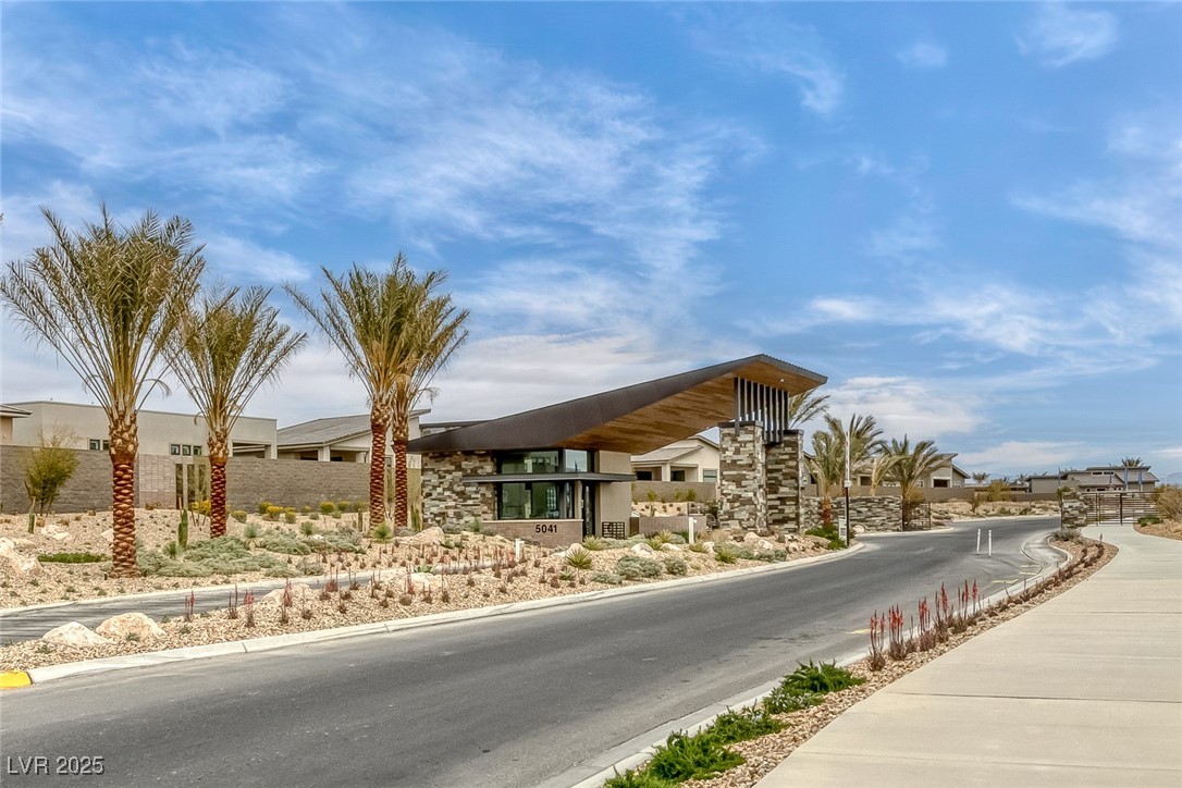 Properties 2 10663 Stone Ledge Avenue