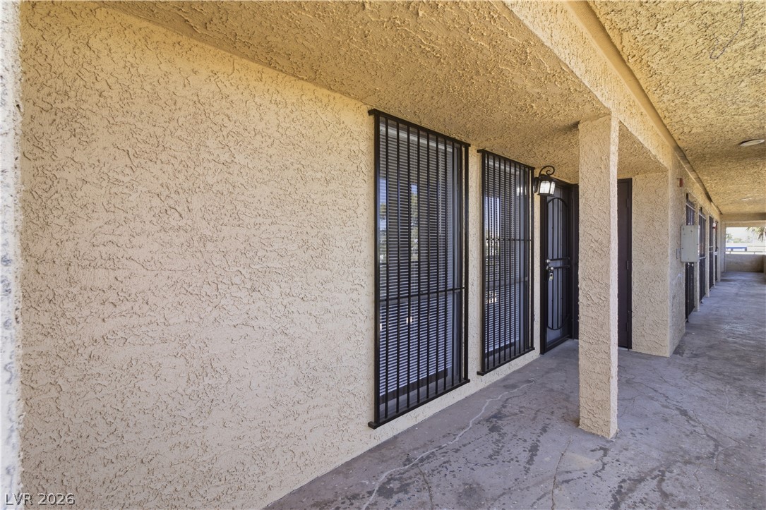 2221 W Bonanza Road 28