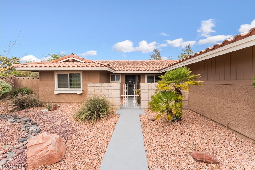 8320 W Eddy Stone Drive