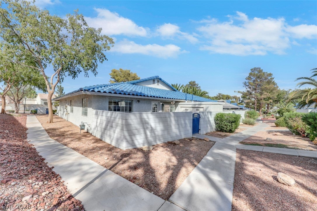 2137 Petersham Court C