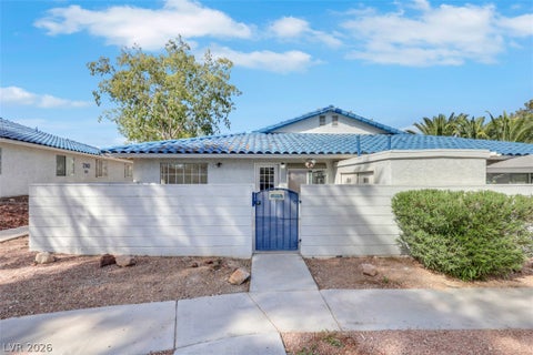 Townhouse For Sale - 2137 Petersham Court #C<br/> Las Vegas, NV 89108